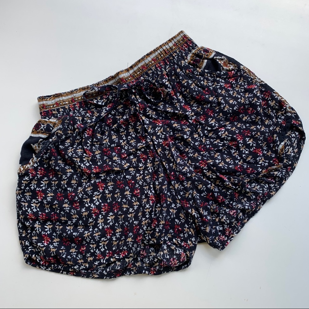 Flowy Floral Shorts Bought in Spain!
